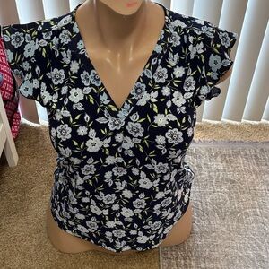 Anne Klein Navy Floral V-Neck Flutter Sleeve Top